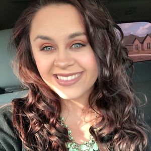 Meet your Posher, Marissa